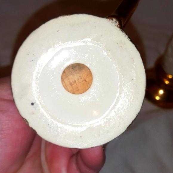 EUC adorable 5 Inch Salt and Pepper Candle Shakers - Picture 2 of 5